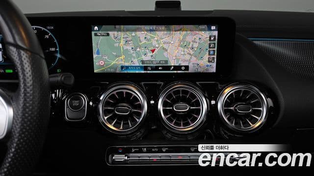 Mercedes-Benz EQA 2022 — ფოტო 33/33