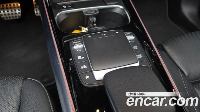 Mercedes-Benz EQA 2022 — ფოტო 16/33