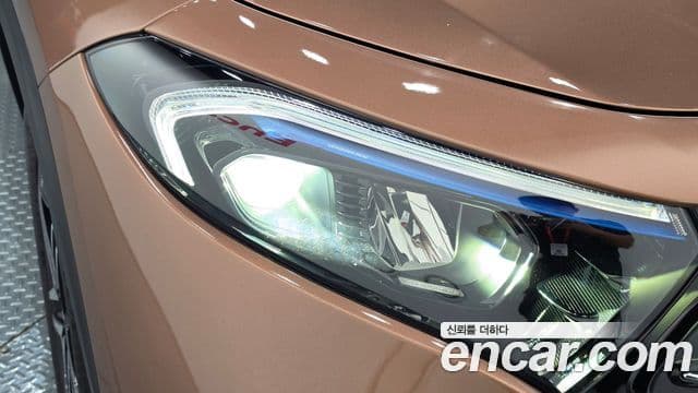 Mercedes-Benz EQA 2022 — ფოტო 27/33