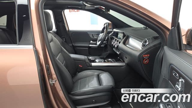 Mercedes-Benz EQA 2022 — ფოტო 25/33