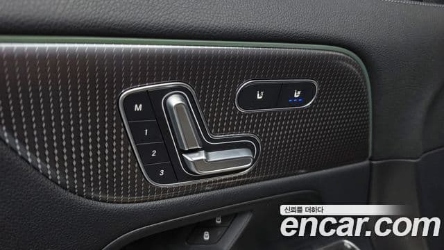 Mercedes-Benz EQA 2022 — ფოტო 19/33