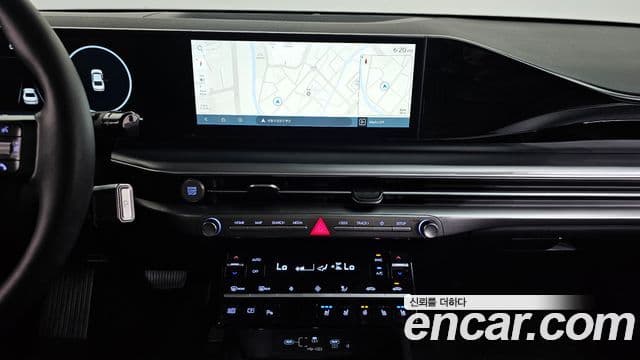Hyundai Grandeur 2023 — ფოტო 13/20