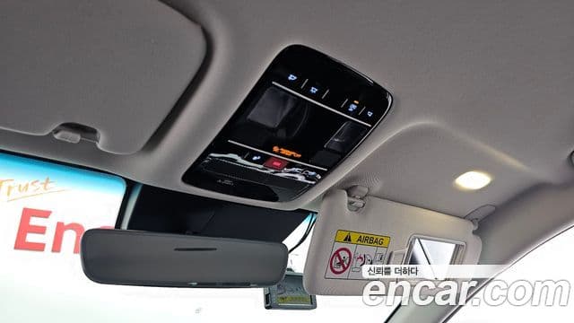 Hyundai Grandeur 2023 — ფოტო 18/20