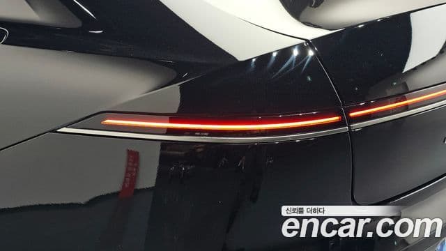 Hyundai Grandeur Hybrid 2023 — Şəkil 20/31