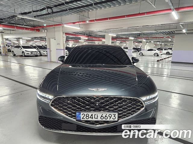 Genesis G90 2022 — Şəkil 2/20