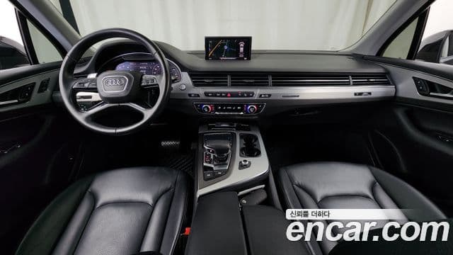 Audi Q7 2019 — Şəkil 7/20