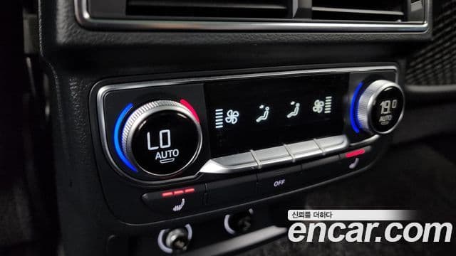 Audi Q7 2019 — Şəkil 19/20