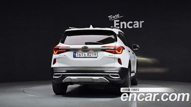 Kia Seltos 2021 — ფოტო 3/20