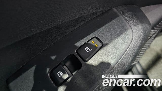 Kia Seltos 2021 — ფოტო 19/20