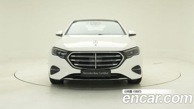 Mercedes-Benz E-Class 2025 — ფოტო 2/18