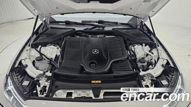 Mercedes-Benz E-Class 2025 — ფოტო 5/18