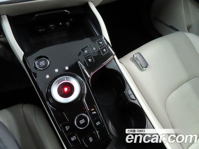 Kia Sportage 2021 — ფოტო 8/20