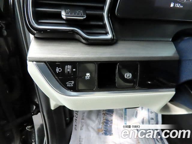 Kia Sportage 2021 — ფოტო 13/20