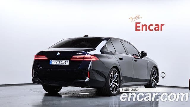 BMW 5 Series 2025 — Şəkil 2/20