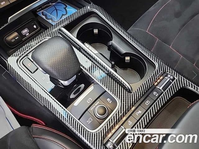 Kia Stinger 2021 — Şəkil 8/18