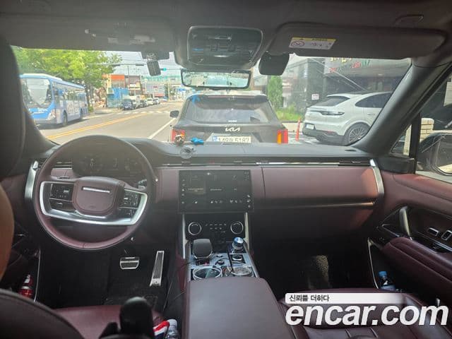 Land Rover Range Rover 2023 — Фото 14/20