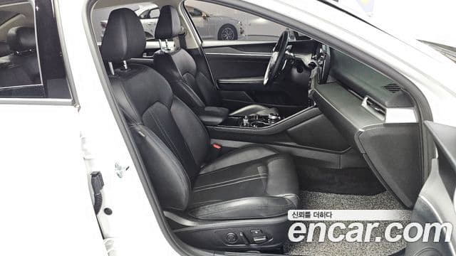 Kia K5 2023 — ფოტო 10/20