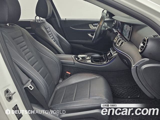 Mercedes-Benz E-Class 2020 — ფოტო 9/20