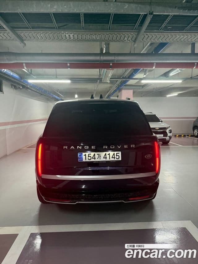 Land Rover Range Rover 2023 — ფოტო 3/8