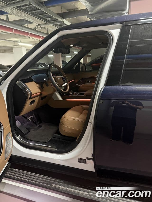 Land Rover Range Rover 2023 — ფოტო 6/8