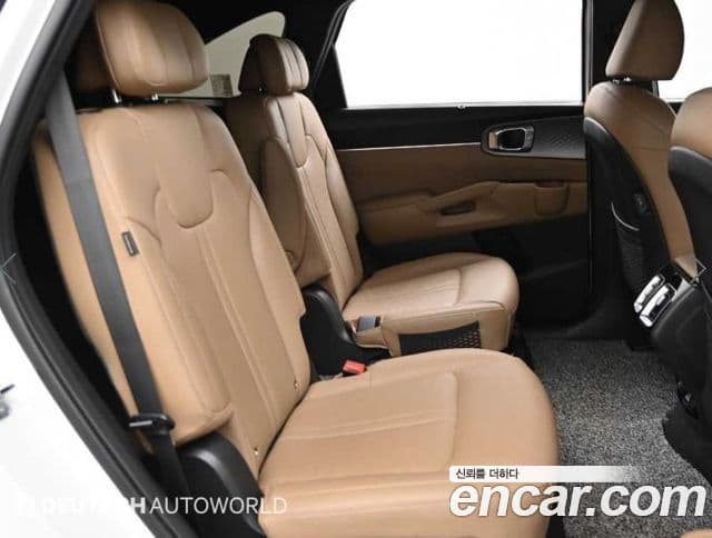 Kia Sorento 2023 — Şəkil 12/20