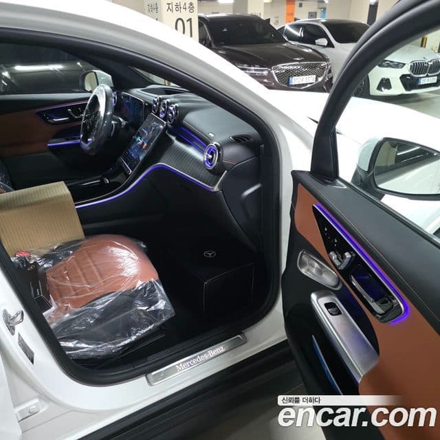 Mercedes-Benz GLC-Class 2026 — ფოტო 12/15