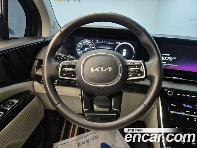Kia Carnival 2023 — Фото 13/19