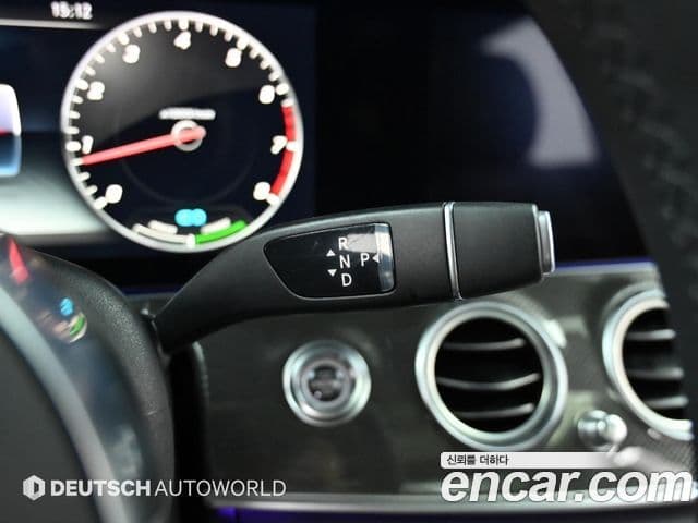 Mercedes-Benz E-Class 2019 — Şəkil 8/20