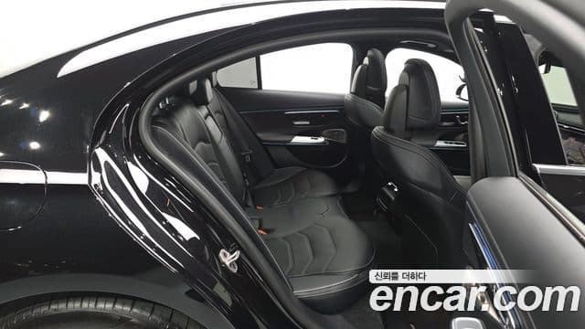 Mercedes-Benz E-Class 2024 — Şəkil 12/20