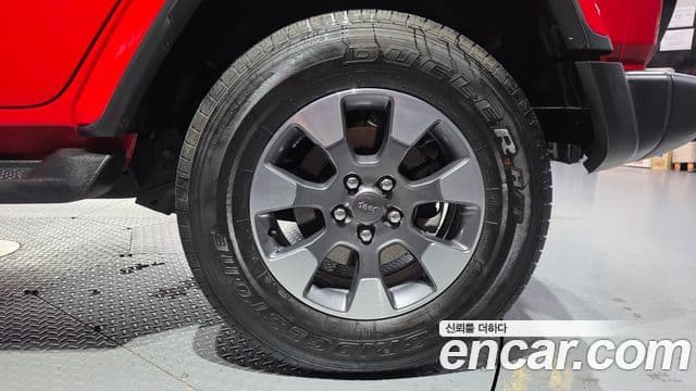 Jeep Wrangler 2022 — Şəkil 1/31