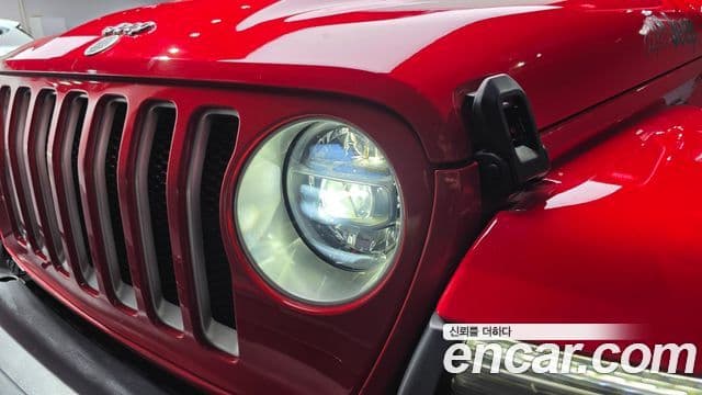 Jeep Wrangler 2022 — Şəkil 12/31