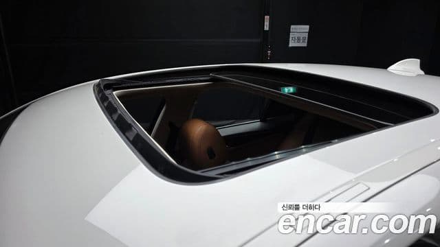 BMW 5 Series 2018 — Şəkil 19/20