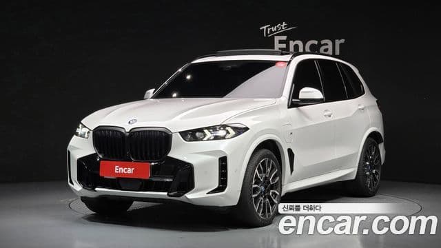 BMW X5 2025 — Photo 17/33