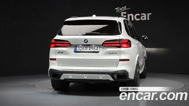 BMW X5 2025 — Photo 1/33