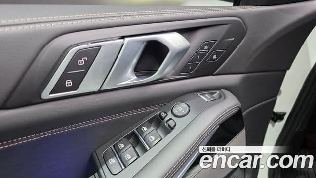 BMW X5 2025 — Photo 18/33