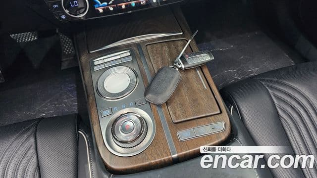 Genesis Electrified G80 2021 — Şəkil 9/20