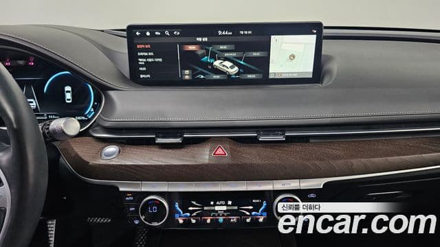 Genesis Electrified G80 2021 — Şəkil 12/20