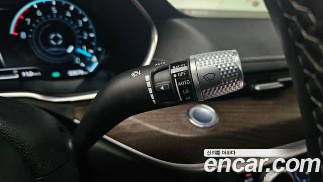 Genesis Electrified G80 2021 — Şəkil 15/20