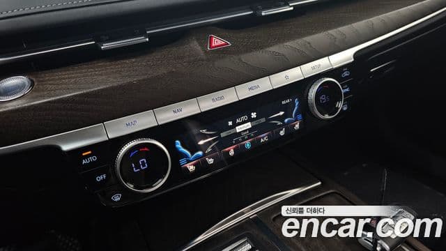 Genesis Electrified G80 2021 — Şəkil 18/20