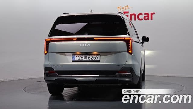 Kia Carnival 2024 — Şəkil 4/20