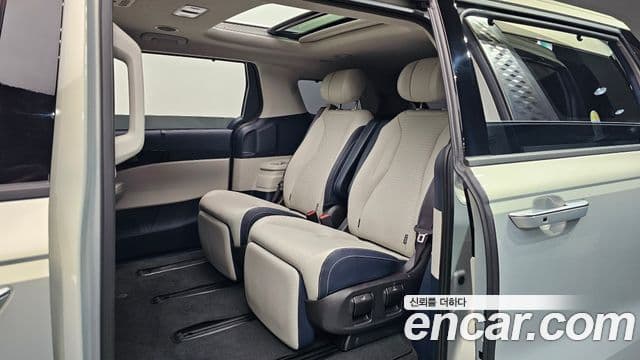 Kia Carnival 2024 — Şəkil 11/20