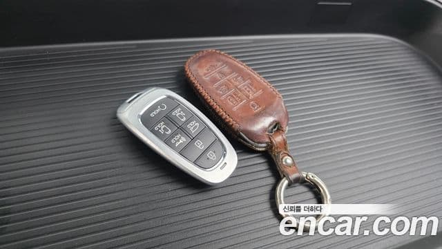 Hyundai Staria 2021 — Şəkil 19/20