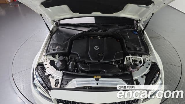 Mercedes-Benz C-Class 2018 — Şəkil 6/20
