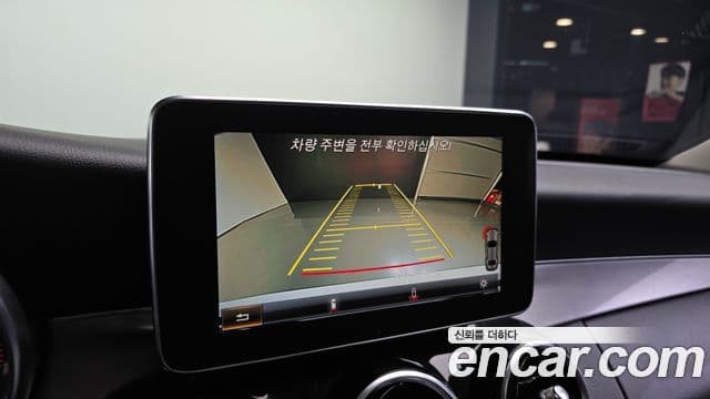 Mercedes-Benz C-Class 2018 — Şəkil 14/20