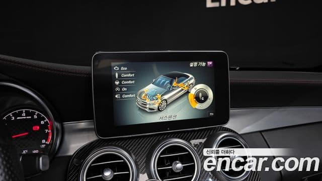 Mercedes-Benz C-Class 2018 — ფოტო 17/20