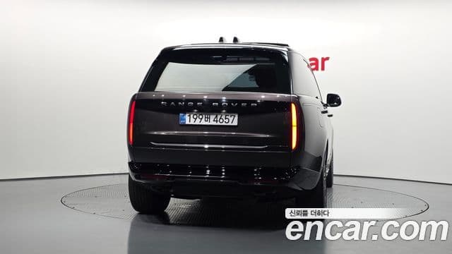 Land Rover Range Rover 2025 — Фото 4/20