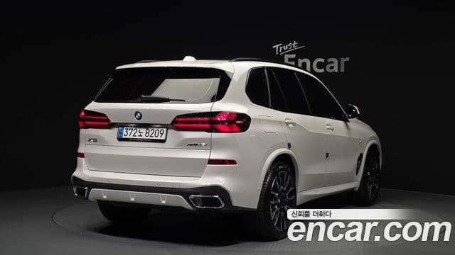 BMW X5 2025 — Photo 25/32