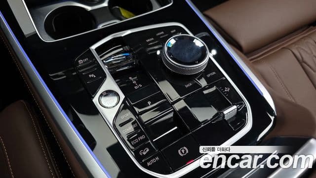 BMW X5 2025 — Photo 17/32