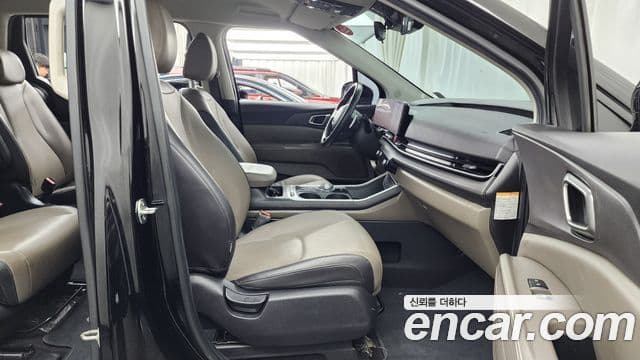 Kia Carnival 2024 — Фото 11/20