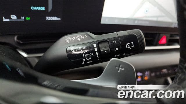 Kia Carnival 2024 — Фото 18/20